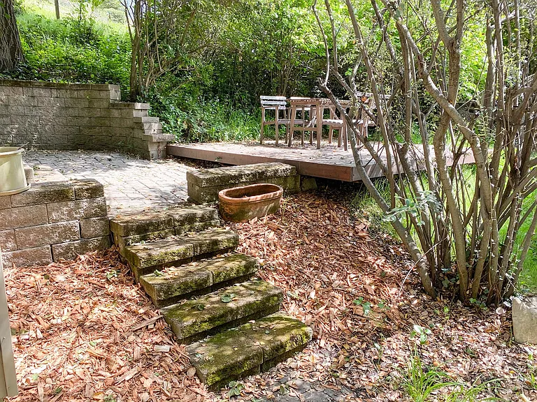 Redwood Ln — Photo 12