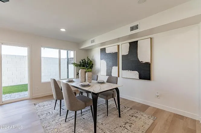 938 W Mission Ln — Photo 40