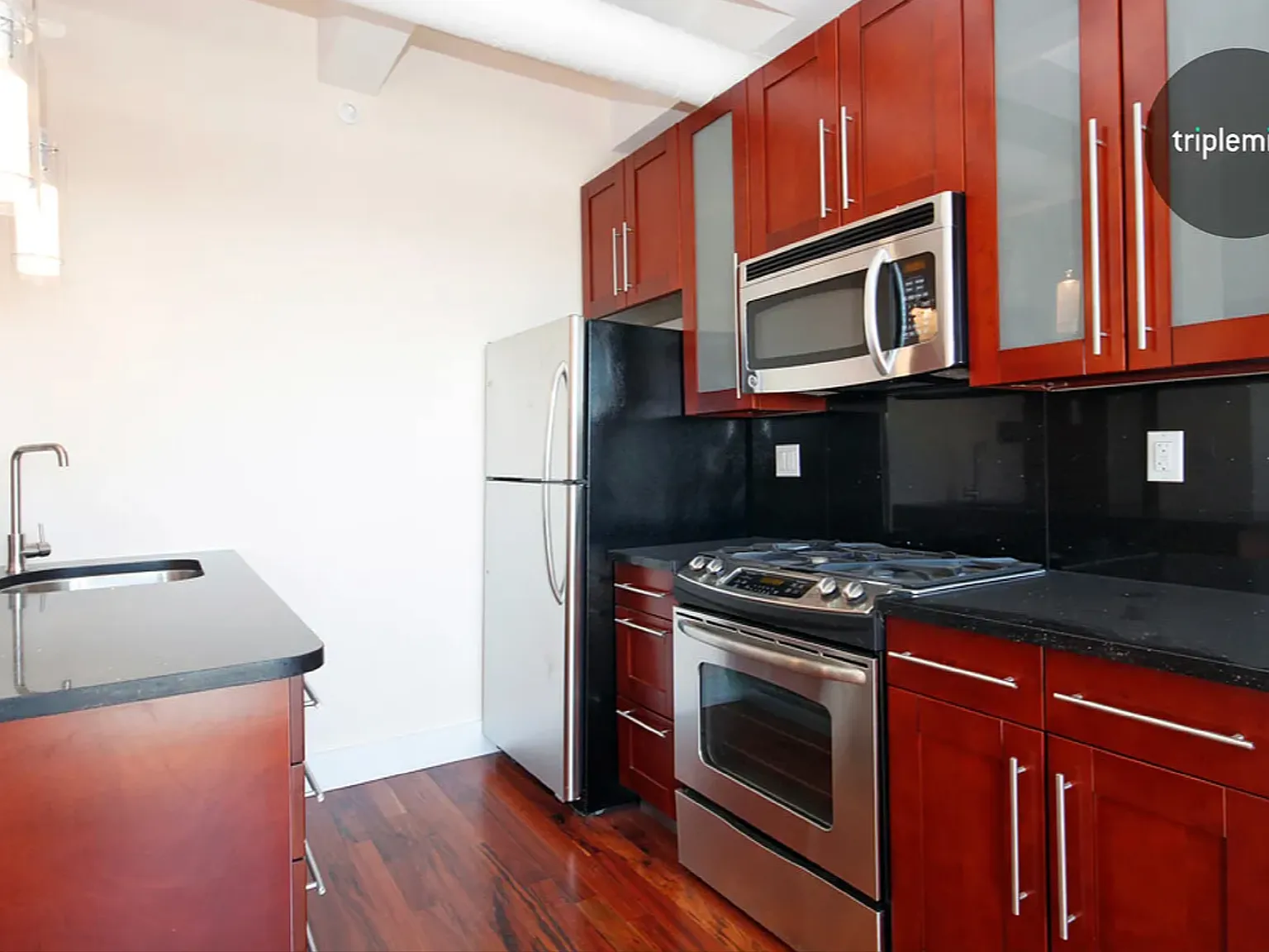 240 Meeker Avenue — Photo 4
