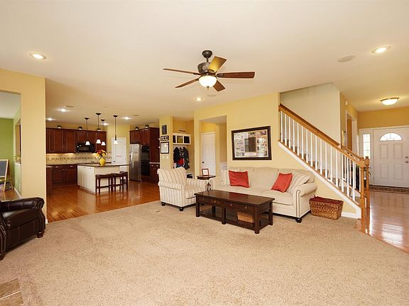 4th image of 6232 Manchester Ct