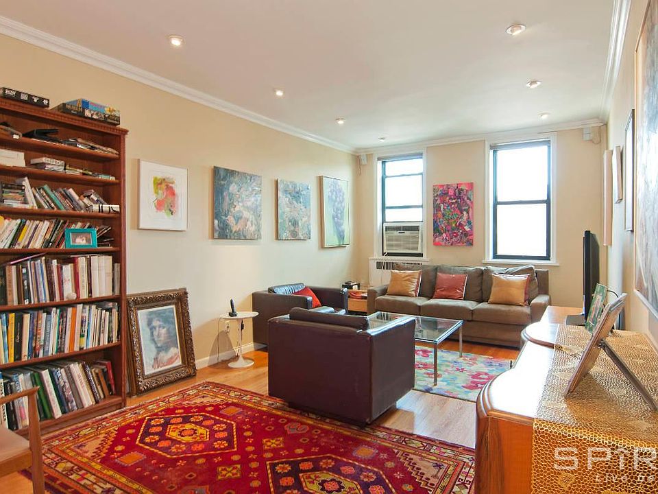 1st image of 3006 29th St APT 4L