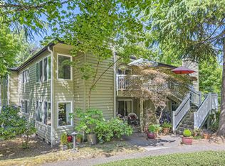 5052 Foothills Dr UNIT D, Lake Oswego, OR 97034