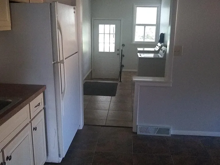 18561 Cook Ave — Photo 27