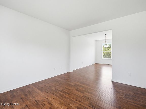 5th image of 203 Brookfield Hills Ct