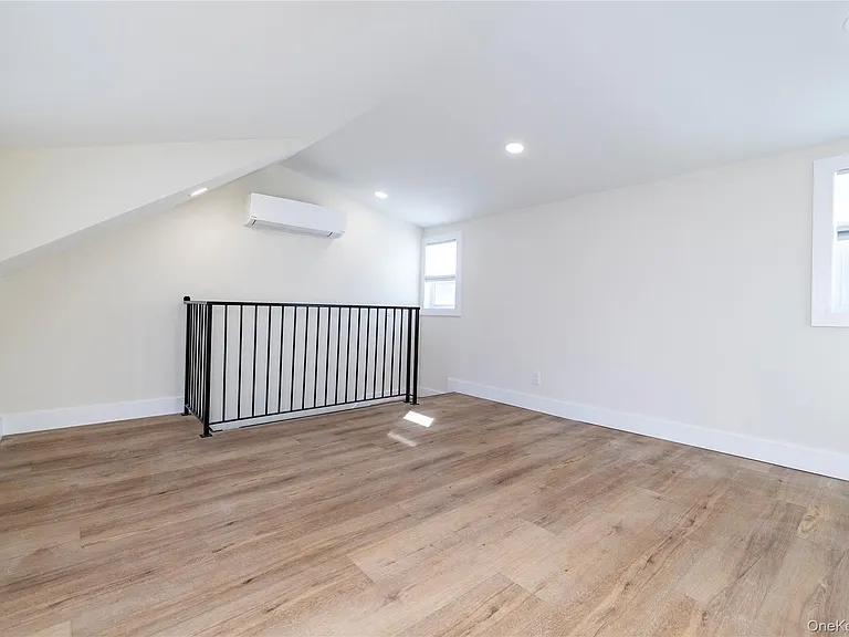 237 Porterfield Pl — Photo 14