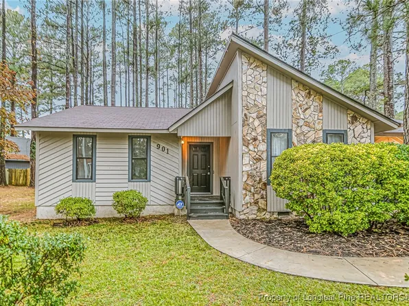901 Drew Ct, Fayetteville, NC 28311