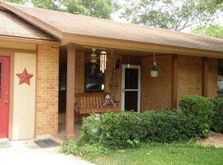 1024 Wilkes Cir, Smithville, TX 78957