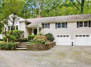 1446 Redding Rd, Fairfield, CT 06824