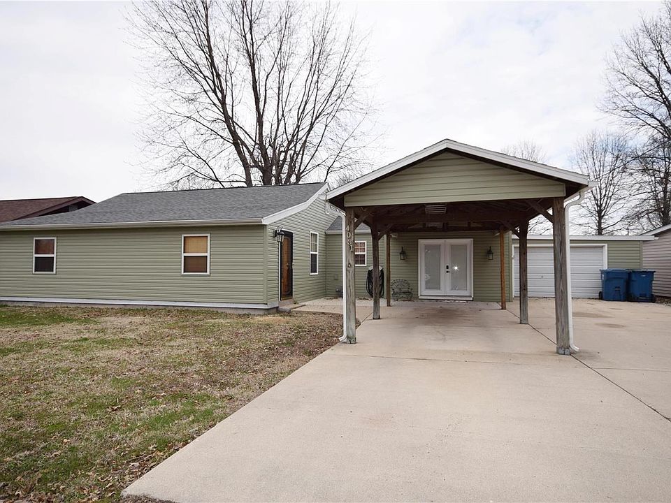 1st image of 4031 Garden Ln