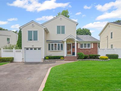22 Terry Street, Hicksville, NY, 11801