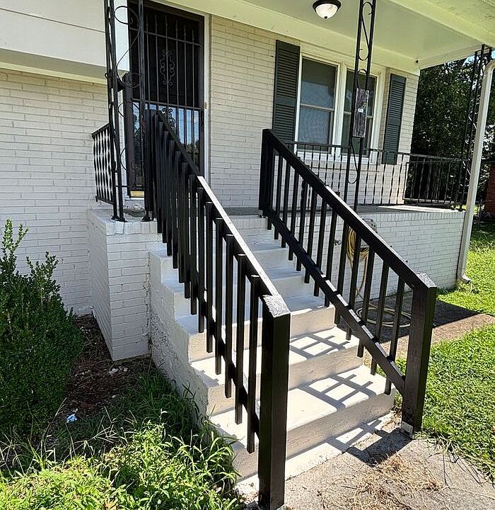 2nd image of 3704 Timbercrest Dr NW
