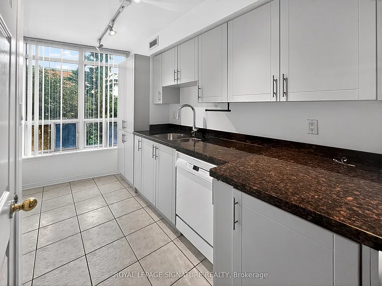 233 Beecroft Rd #506 — Photo 21