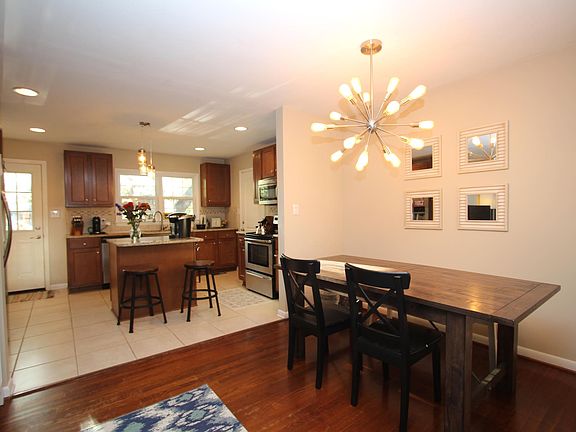 4th image of 1013 Faubus Dr