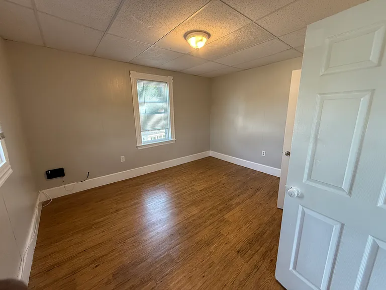 184 Laurel St #2 — Photo 11