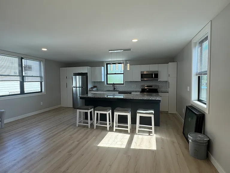615 Cascadilla St #A — Photo 7
