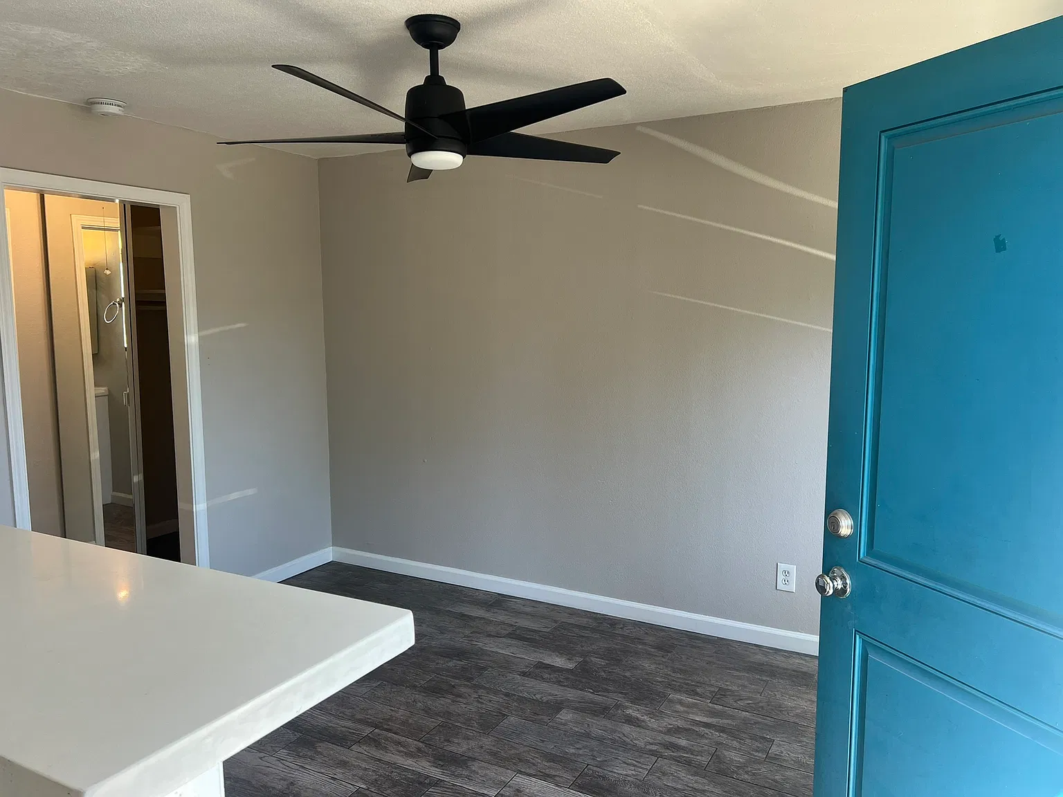 124 Hiawatha Ave — Photo 2