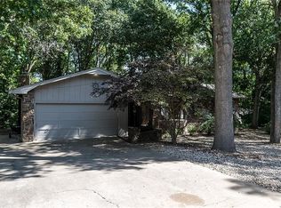 3 Harbury Cir, Bella Vista, AR 72715