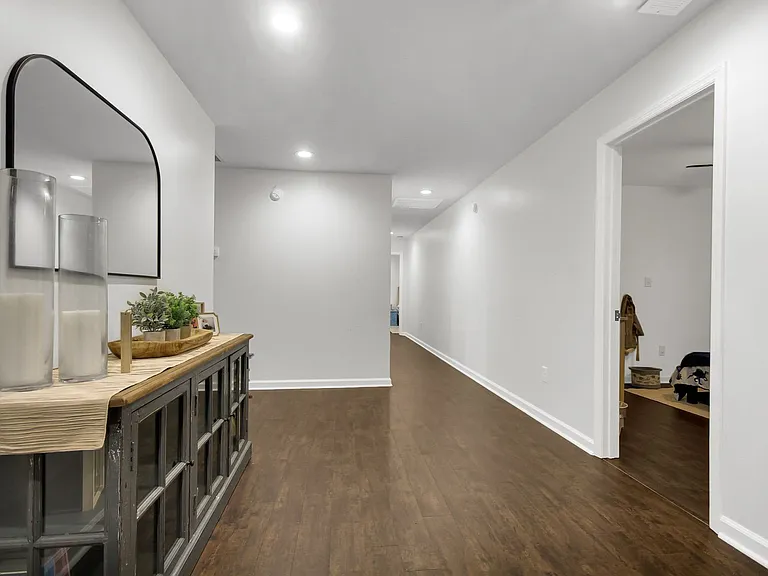 1215 Dowden St — Photo 5