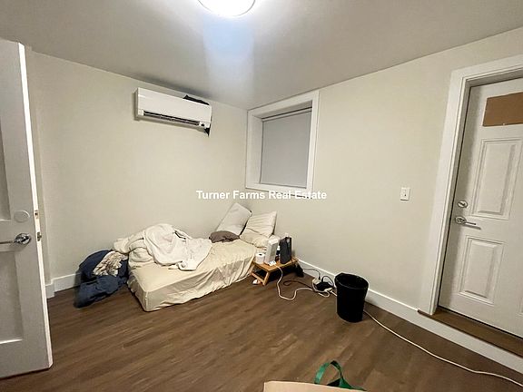 3rd image of 139 Marcella St Unit 1A