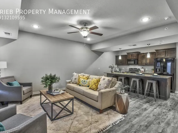 22091 W 123rd Ln Building 4-109, Olathe, KS 66061
