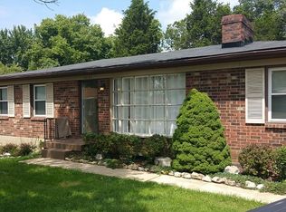 9203 Fawnridge Pl, Louisville, KY 40229