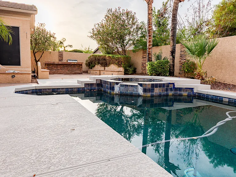462 W Carob Dr — Photo 29