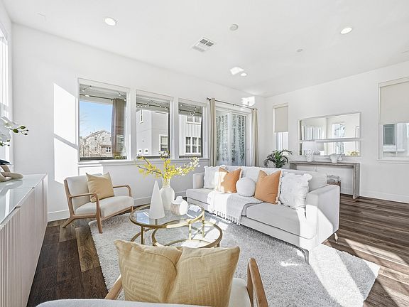 3rd image of 37645 Bay Crest Rd