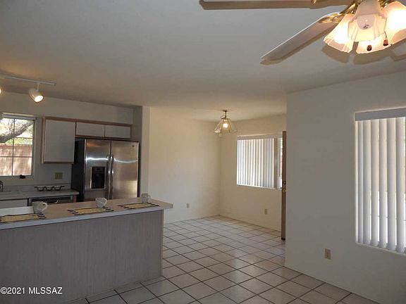 2nd image of 10210 N Fox Hunt Ln
