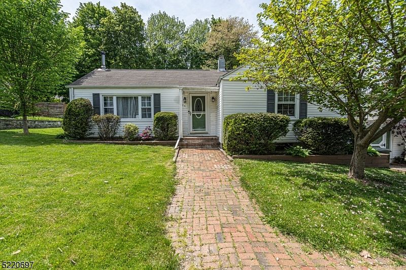 26 Woodsedge Ave, Budd Lake, NJ 07828 Zillow