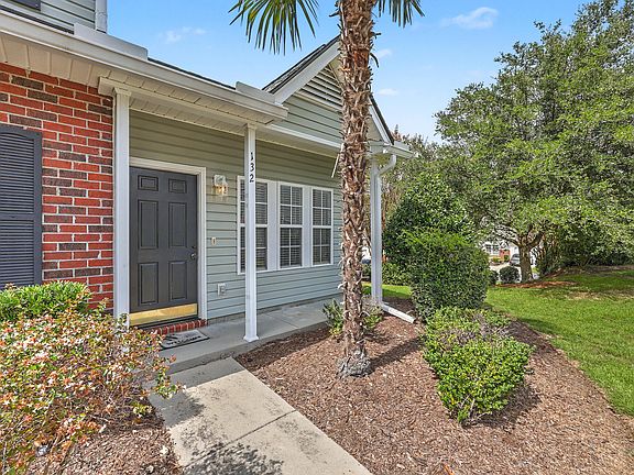 4th image of 132 Hornby Cir