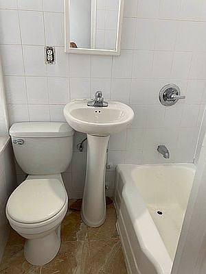 5th image of 185 Greenpoint Ave APT 2R