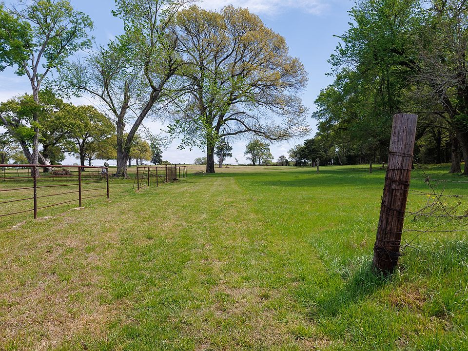 1st image of 411 County Road 4313