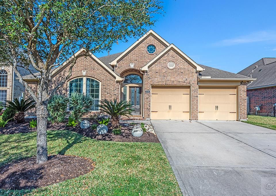 1st image of 3038 Spring Hill Ln