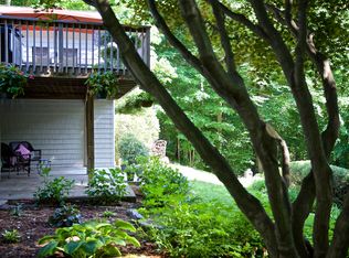 17 Grey Hollow Rd, Norwalk, CT 06850