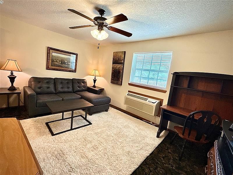 2226-I East 8th Street, Joplin