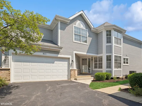 971 Sweetflower Dr, Hoffman Estates, IL 60169