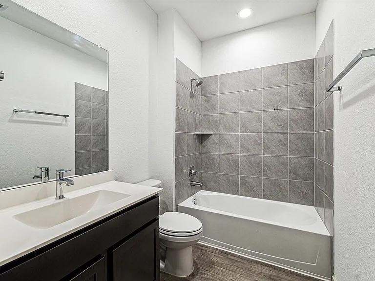 3004 Ludgate Hill Ln — Photo 10