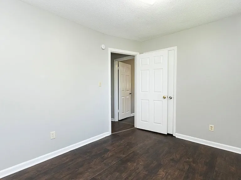 4007 15th Ave — Photo 18