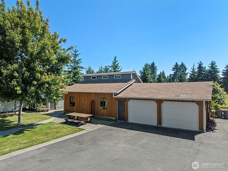 4th image of 2118 Gallagher Road