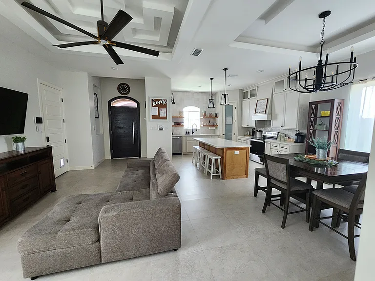 203 Stella Dr — Photo 1