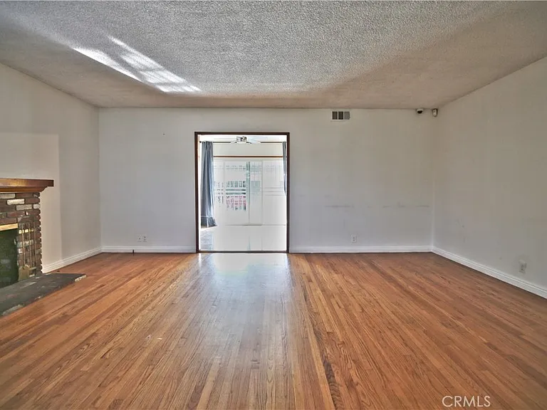 4851 Willmonte Ave — Photo 5