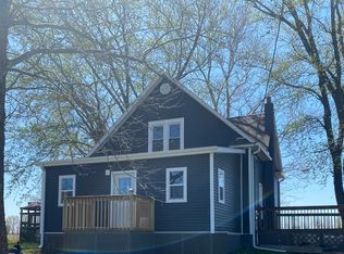 2282 Mittman Rd, Muscatine, IA 52761