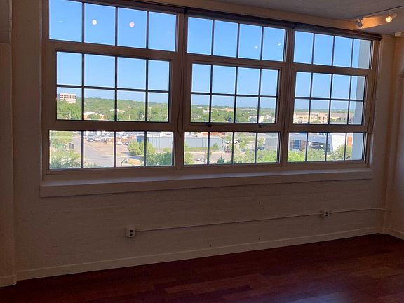 5th image of 2600 W 7th St APT 1433