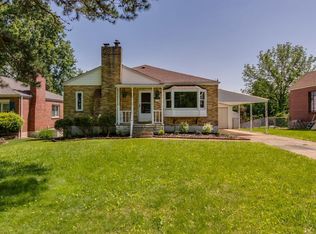 7032 Eichelberger Dr, Saint Louis, MO 63123