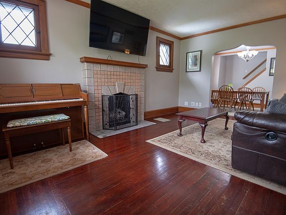 2nd image of 1638 Kellywood Ave