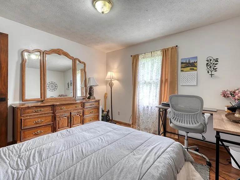 1085 Jones Creek Rd — Photo 27