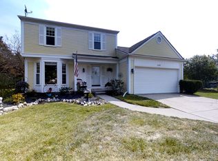 44689 Huntington Dr, Novi, MI 48375