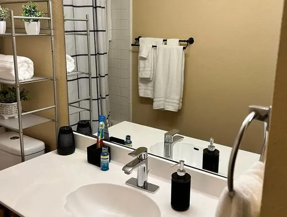14211 Spotted Cedar, Unit 4 — Photo 3