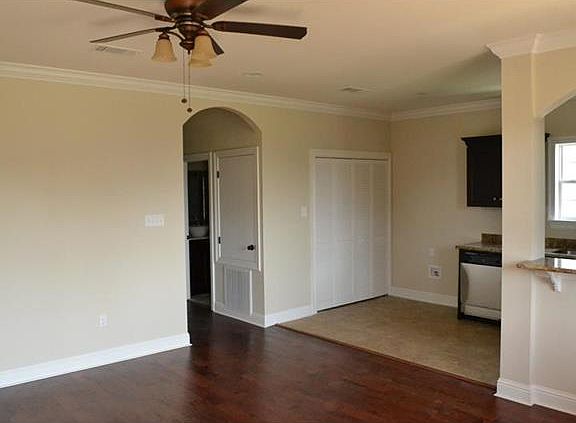 5th image of 5721-23 Pasteur Blvd