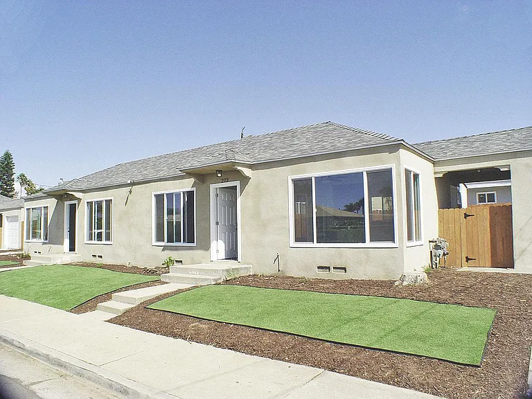 271 Cedar Ave — Photo 1